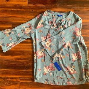 NWT Floral Top